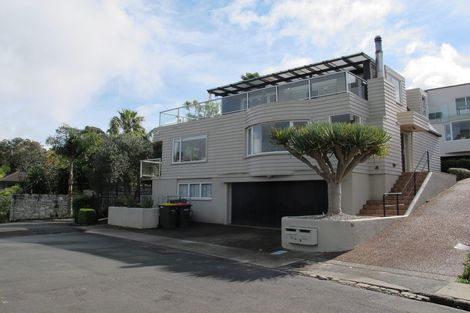 Photo of property in 1/15 Wilding Avenue, Northcote Point, Auckland, 0627