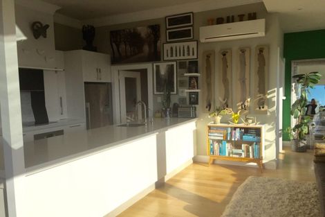 Photo of property in 114 Cliffs Road, Saint Clair, Dunedin, 9012