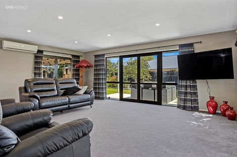 Photo of property in 37 Huria Lane, Woodend, 7610