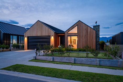 Photo of property in 11 Campbell Road, Wanaka, 9305