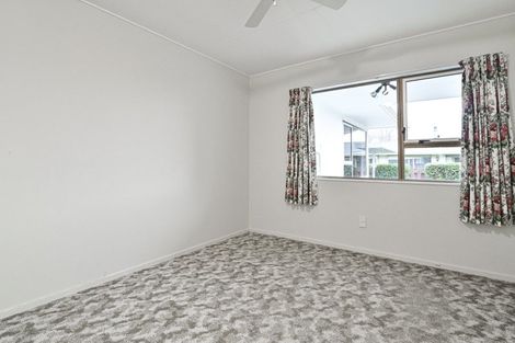 Photo of property in 2/36 Bristol Crescent, Flaxmere, Hastings, 4120