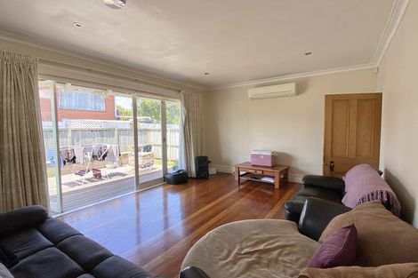 Photo of property in 8 Waipani Road, Te Atatu Peninsula, Auckland, 0610