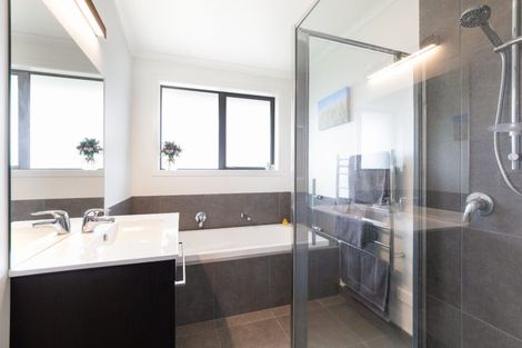 Photo of property in 2 Dyer Lane, Cambridge, 3434