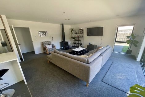 Photo of property in 21a Murray Street, Wallaceville, Upper Hutt, 5018