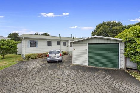 Photo of property in 72 Kahikatea Drive, Melville, Hamilton, 3206