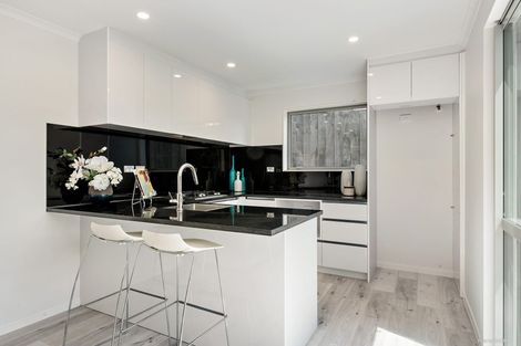 Photo of property in 89a Weldene Avenue, Glenfield, Auckland, 0629