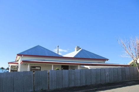 Photo of property in 35 Fitzroy Road, Bluff Hill, Napier, 4110