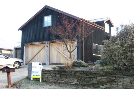 Photo of property in 4 Shanahan Lane, Arrowtown, 9302