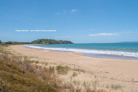 Photo of property in 10 Flame Tree Lane, Taipa, 0420