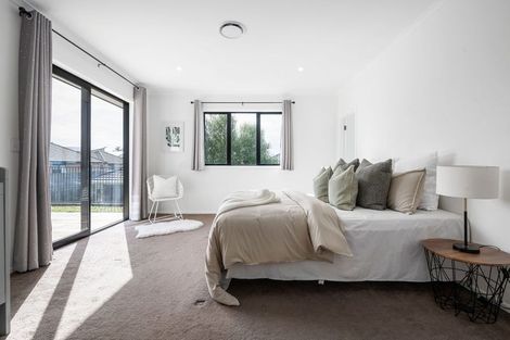 Photo of property in 12 Paiaka Place, Rototuna North, Hamilton, 3210