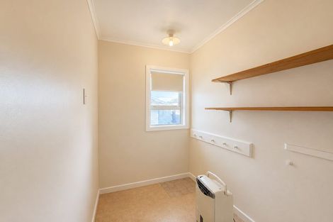 Photo of property in 13 Tiki Street, New Lynn, Auckland, 0600