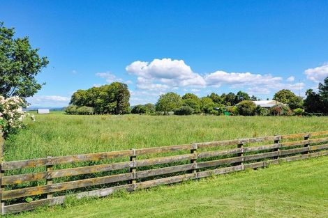 Photo of property in 33-35 East Bank Road, Thornton, Whakatane, 3193