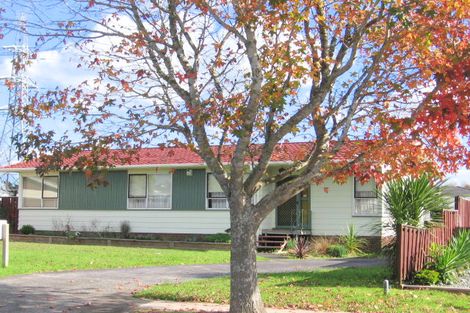 Photo of property in 64 Sikkim Crescent, Clover Park, Auckland, 2019