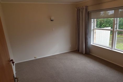 Photo of property in 2/5 Moana Avenue, Belmont, Auckland, 0622