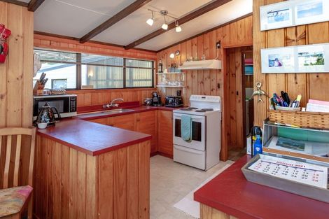 Photo of property in 223 Paku Drive, Tairua, 3508