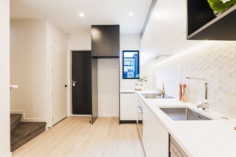 Photo of property in 42 Kiato Lane, Flat Bush, Auckland, 2019