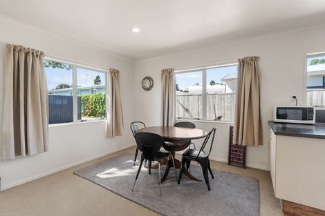 Photo of property in 130 Windsor Road, Bellevue, Tauranga, 3110