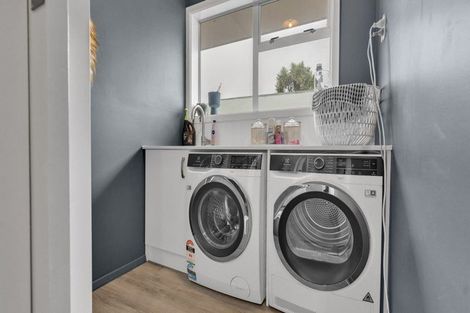 Photo of property in 62 Oriana Crescent, Hornby, Christchurch, 8042