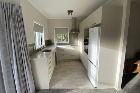 Photo of property in 14 West Road, Northland, Wellington, 6012