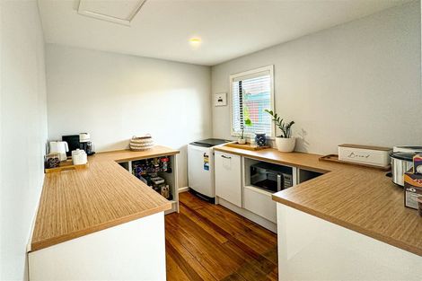 Photo of property in 142 Pacific Road, North New Brighton, Christchurch, 8083