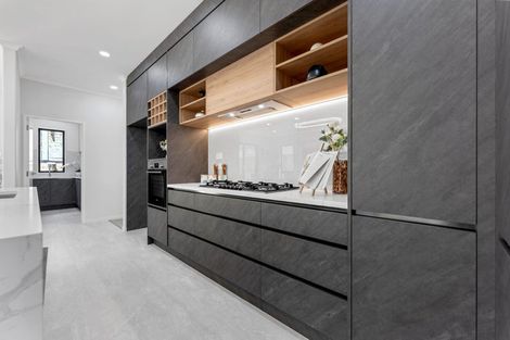 Photo of property in 124 Mcquoids Road, Flat Bush, Auckland, 2019