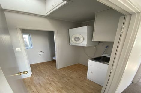 Photo of property in 2/21 Omana Road, Milford, Auckland, 0620