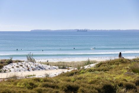Photo of property in 128 Marine Parade, Mount Maunganui, 3116