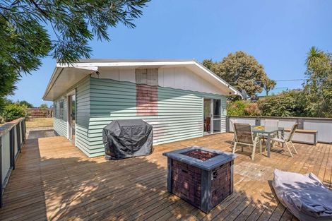 Photo of property in 847 Hokio Beach Road, Hokio Beach, Levin, 5571