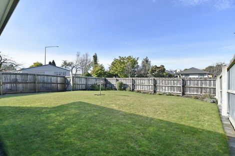 Photo of property in 241 Wainoni Road, Avondale, Christchurch, 8061