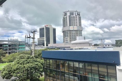 Photo of property in 2/16 Huron Street, Takapuna, Auckland, 0622