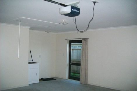 Photo of property in 12 Shrule Place, Huntington, Hamilton, 3210