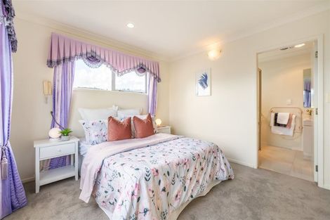 Photo of property in 13 Riverstone Drive, Riverstone Terraces, Upper Hutt, 5018