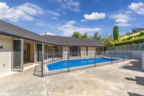 Photo of property in 5 Cameron Drive, Acacia Bay, Taupo, 3385