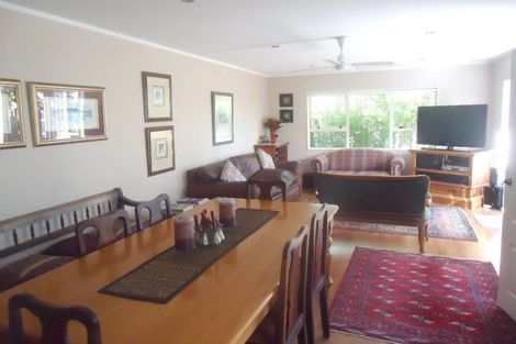 Photo of property in 1/11 Sunnynook Road, Forrest Hill, Auckland, 0620