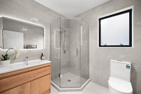 Photo of property in 72 Overton Street, Rototuna North, 3210