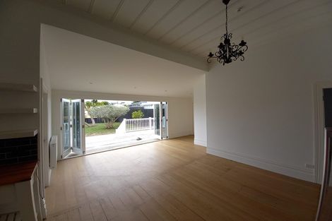 Photo of property in 3 New Bond Street, Kingsland, Auckland, 1021