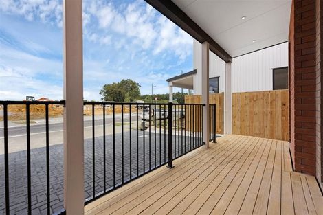 Photo of property in 12 Waimarie Drive, Karaka, 2578