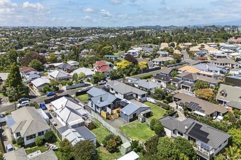 Photo of property in 17 Tainui Street, Welbourn, New Plymouth, 4312