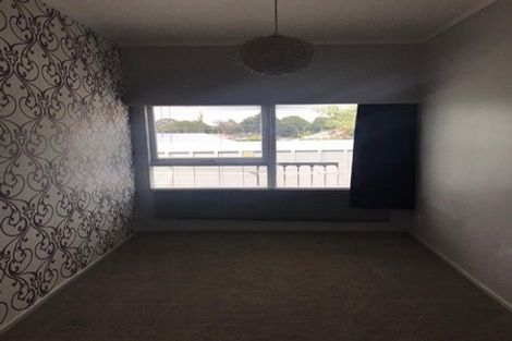 Photo of property in 12a Waiari Road, Conifer Grove, Takanini, 2112