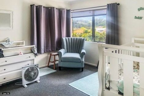 Photo of property in 1 Thomas Hamer Place, Greenhithe, Auckland, 0632