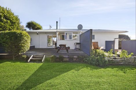 Photo of property in 670 Abel Tasman Drive, Clifton, Takaka, 7183