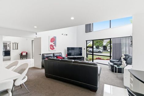 Photo of property in 1 Viceroy Place, Halswell, Christchurch, 8025