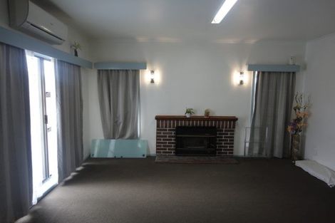 Photo of property in 1/165 Titirangi Road, New Lynn, Auckland, 0600