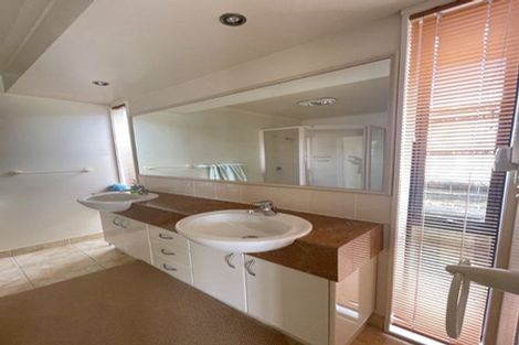 Photo of property in 26 Brittany Drive, Henderson, Auckland, 0612