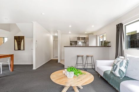 Photo of property in 21 Midshipman Court, Gulf Harbour, Whangaparaoa, 0930