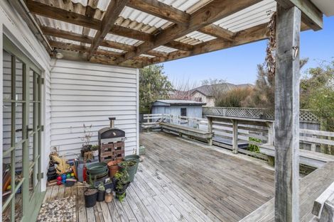 Photo of property in 14 Worsleys Road, Cracroft, Christchurch, 8025