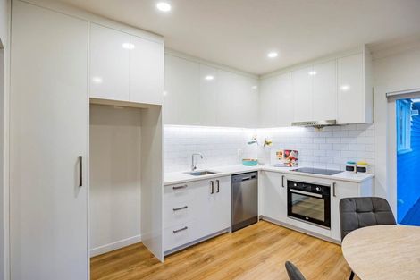 Photo of property in 1/14 Taharoto Road, Takapuna, Auckland, 0622