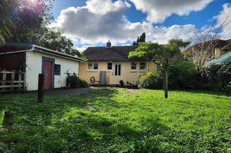 Photo of property in 10 Kowhai Street, Naenae, Lower Hutt, 5011