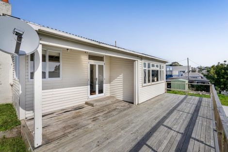 Photo of property in 452 Saint Aubyn Street, Moturoa, New Plymouth, 4310