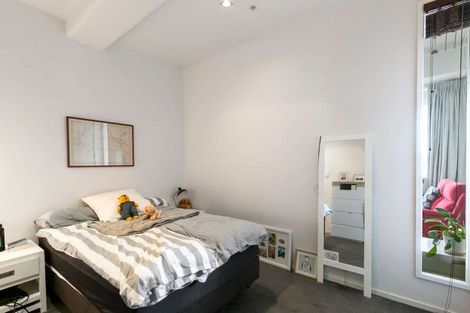 Photo of property in Stadium Garden Flats, 314/107 Thorndon Quay, Pipitea, Wellington, 6011